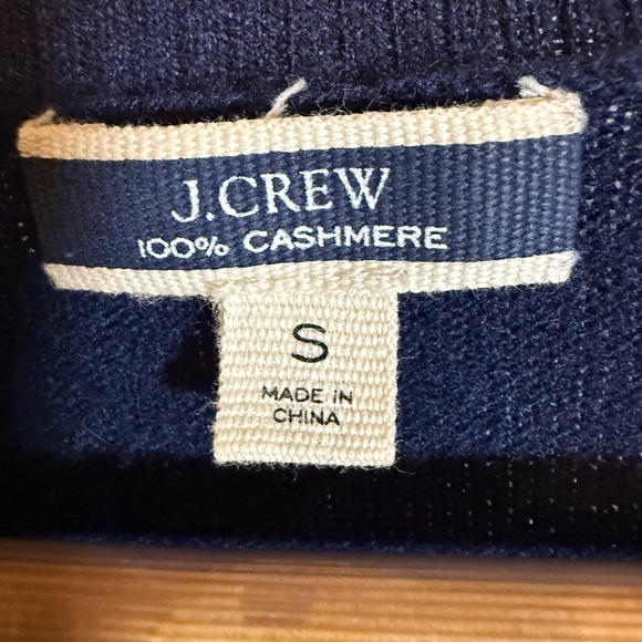 .J Crew 100% Cashmere Tee Sweater Navy Minimalist Capsule Wardrobe - Picture 2 of 7